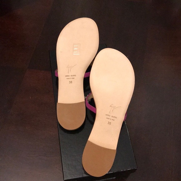 Beautiful Giuseppe Zanotti Sandals size 7.5 - Picture 3 of 4